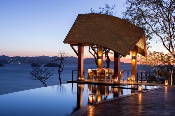 Private dining by the sea