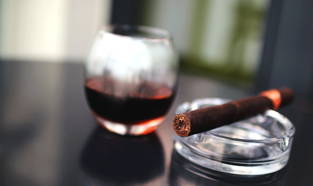 Consummate Connoisseur: Summer Cigars