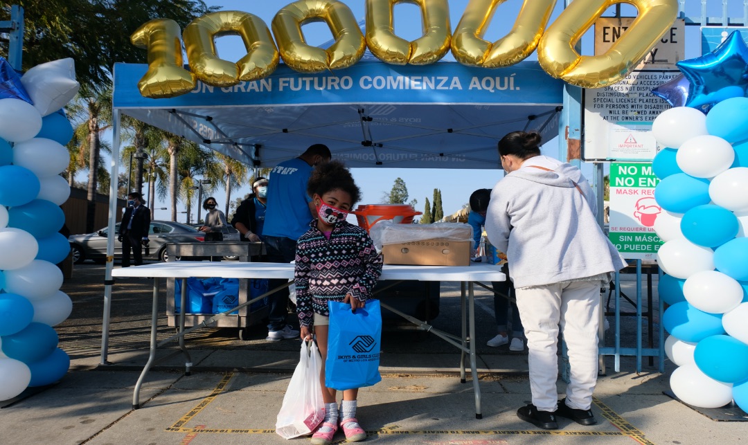 Boys and Girls Clubs Distributes 100,000 Meals in Los Angeles